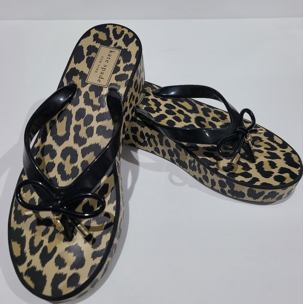Kate Spade Leopard Print Wedge Thong Sandals Rhett Size 6